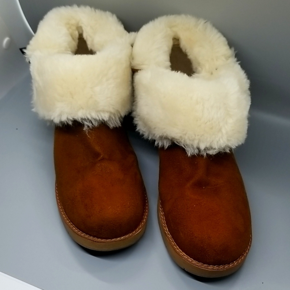 Ankle booties